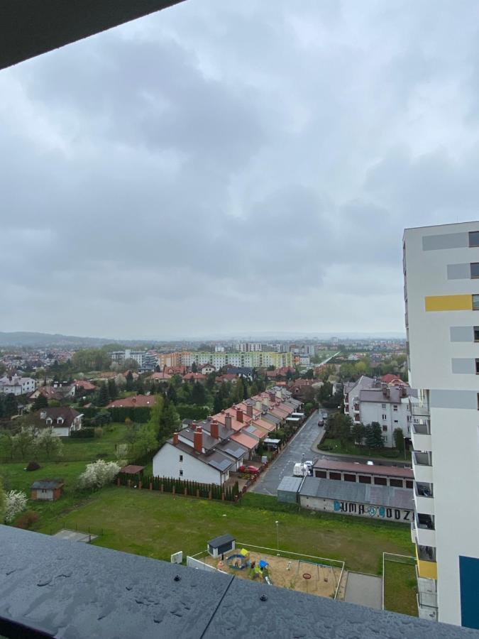 Apartamenty Magia Z Bezplatnym Parkingiem I Klimatyzacja Rzeszów Exterior foto