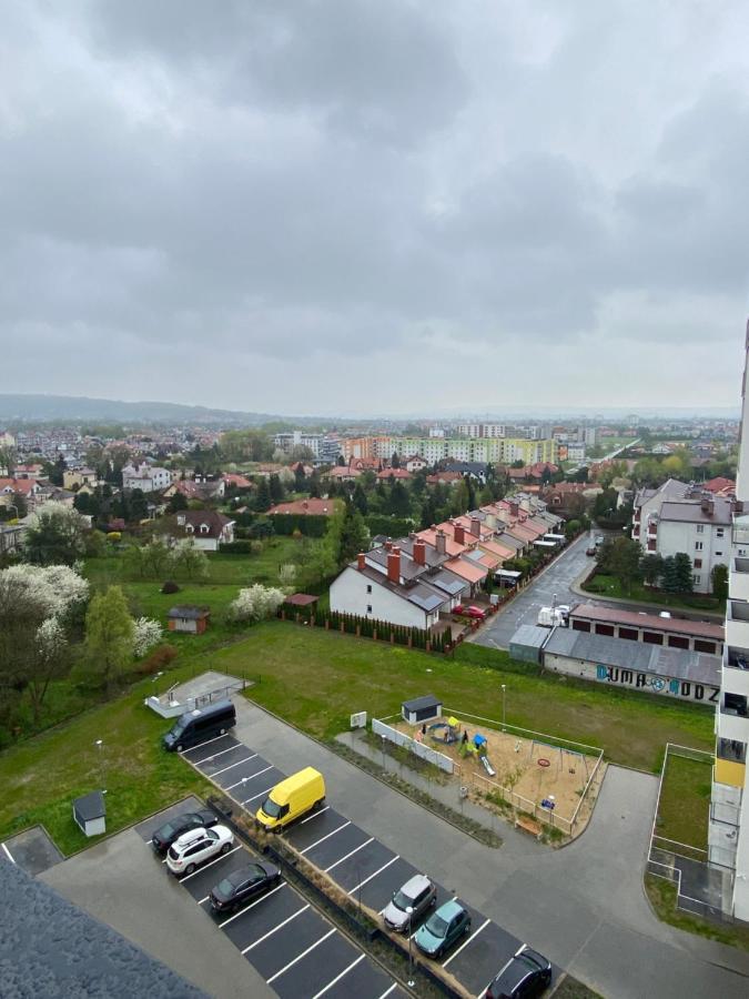 Apartamenty Magia Z Bezplatnym Parkingiem I Klimatyzacja Rzeszów Exterior foto